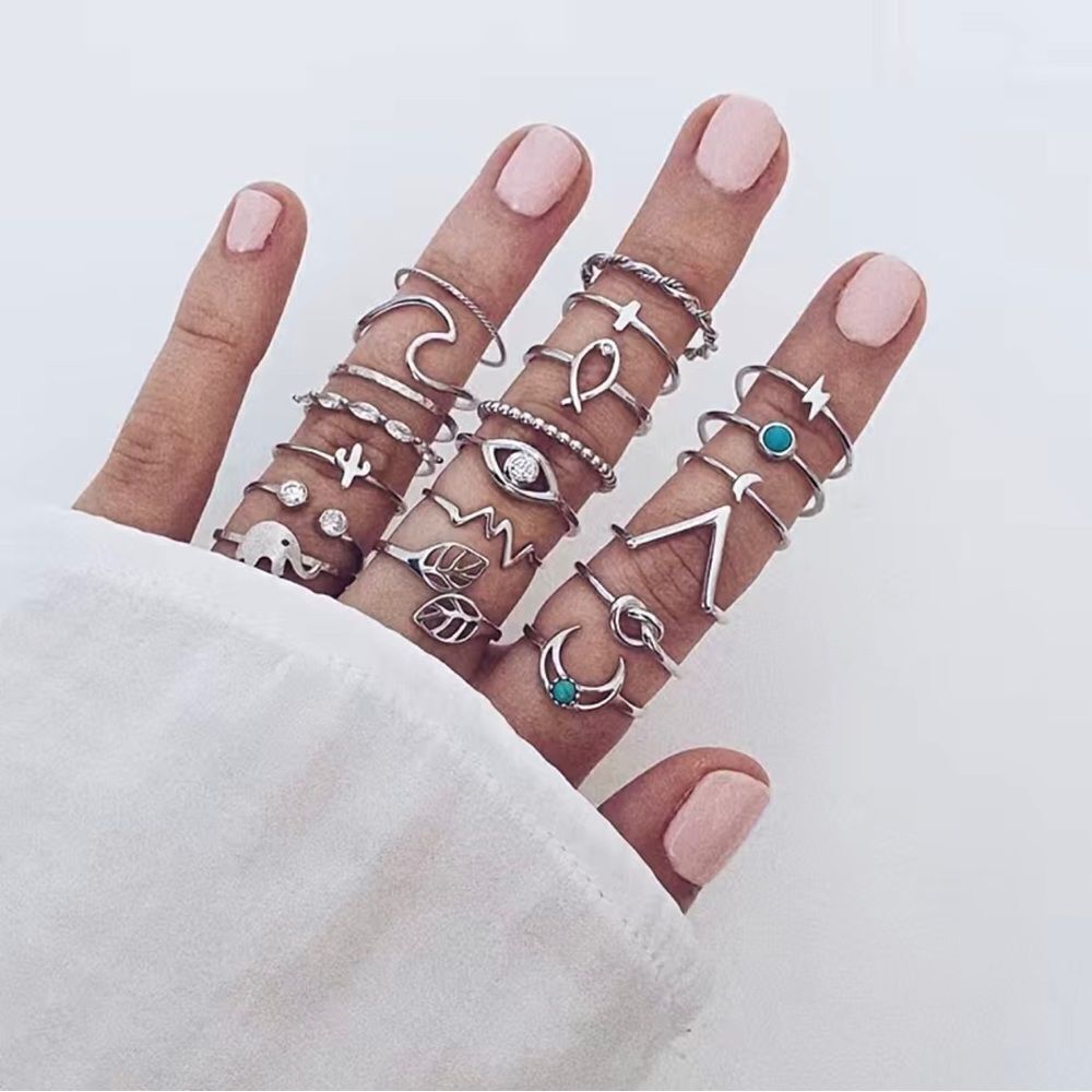 Sz 6-7, 20pc Boho stackable knuckle rings, moon jewelry, cross ring, bowknot